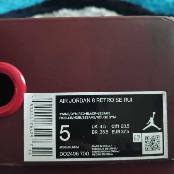 Jordan 8 Retro SE RUI - Picture 2 of 14